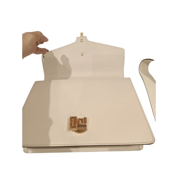 GUCCI SYLVIE LEATHER BAG. - Picture 5 of 9